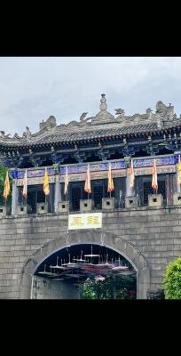 安居黄峨故里历史典故?安居黄峨世界大酒店电话?