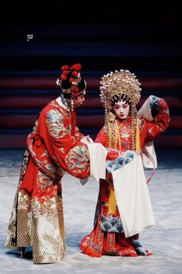 粤剧有什么历史典故,粤剧有什么历史典故和名称?