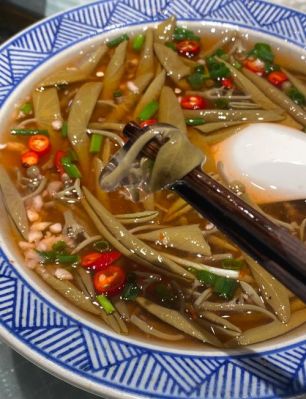莼菜黄鱼羹的历史典故?莼菜羹做法?