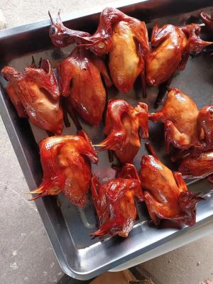 吊烧乳鸽的历史典故,吊烧乳鸽图片