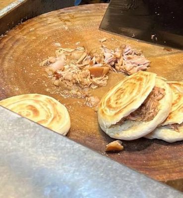 肉夹馍的历史典故?肉夹馍的历史典故简短?